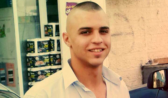 Israeli police informed Fadi Hasan Abassi, 17, on October 20 that Israel’s Defense Minister, Moshe Ya’alon, issued an administrative detention order against him for up to six months.