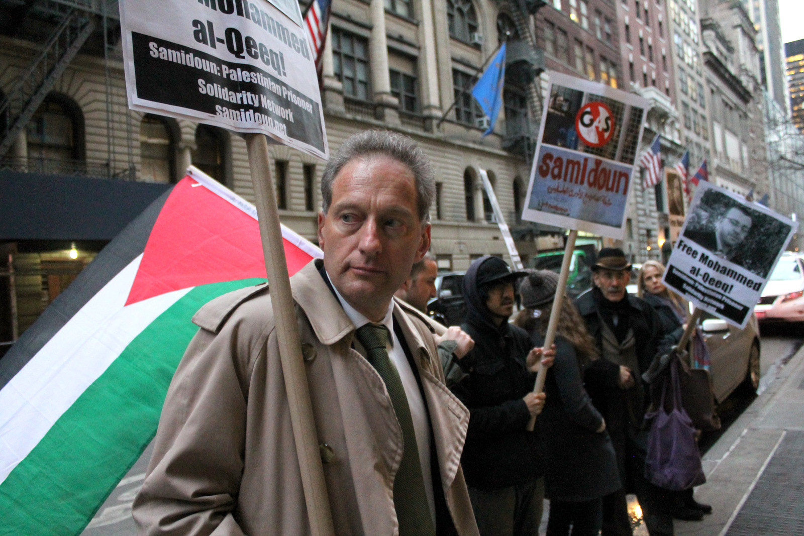 New Yorkers took to the streets on Friday, 29 January to demand the immediate release of imprisoned Palestinian journalist Mohammed al-Qeeq, on his 66th day of hunger strike and shackled to his hospital bed in critical condition. (Photo: Joe Catron/MintPress News)